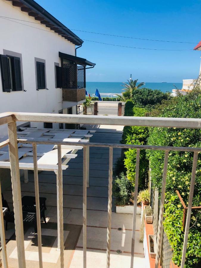 Hotel La Rosetta Scauri Scauri  Kültér fotó